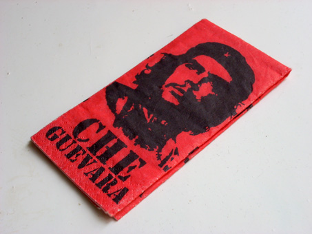 Az orrfújás forradalmasítása - Che Guevara zsebkendő