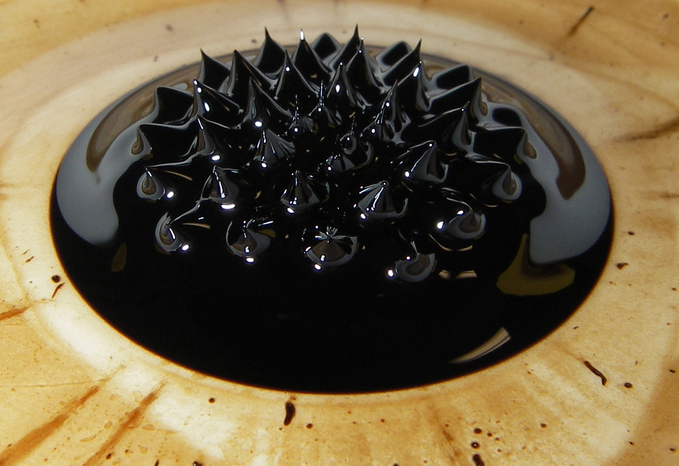 Ferrofluid - a tüskés folyadék